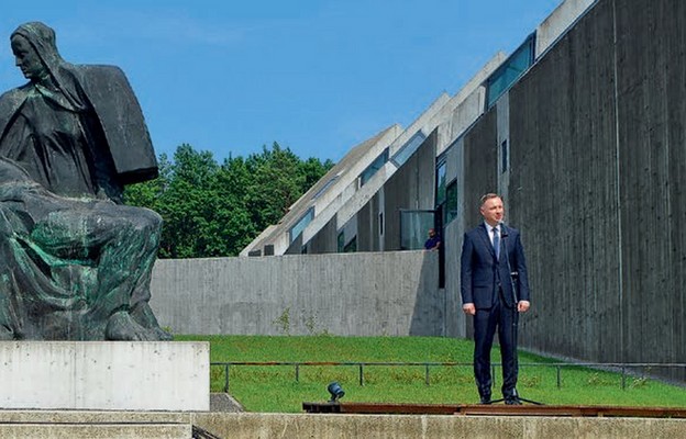 Prezydent Andrzej Duda, otwarcie Mauzoleum w Michniowie