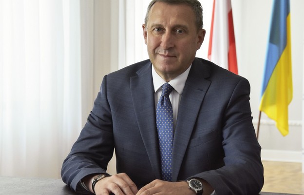 Andrij Deszczyca - dyplomata i politolog, od 7 listopada 2014 r. Nadzwyczajny i Pełnomocny Ambasador Ukrainy w Polsce