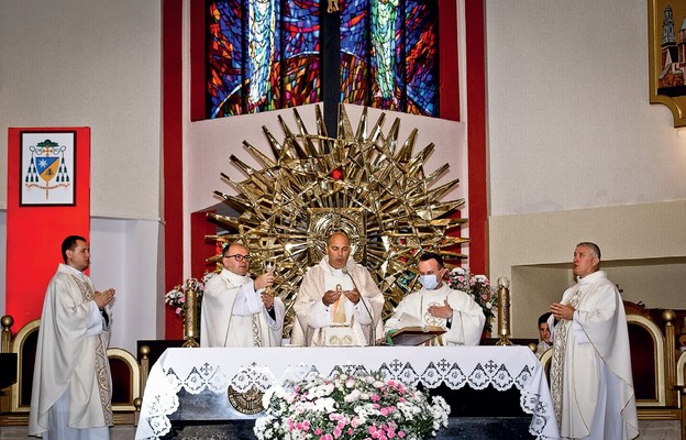 Liturgii przewodniczył bp Grzegorz Kaszak