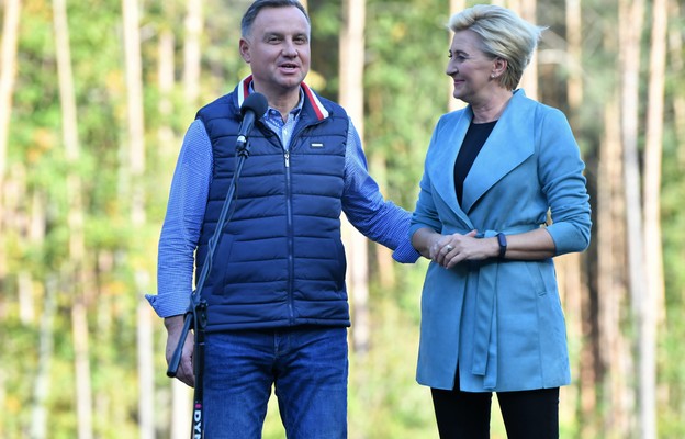 Para Prezydencka wzięła udział w ogólnopolskiej akcji SadziMY