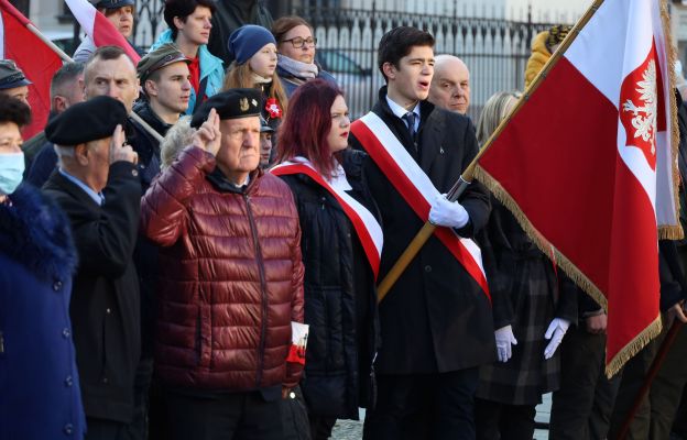 Uroczystości na placu przed katedrą zgromadziły wielu świdniczan