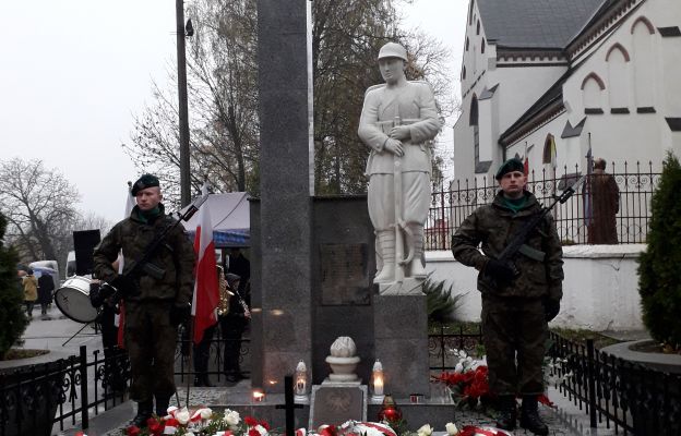Pomnik upamiętniający rodaków poległych na frontach I wojny światowej