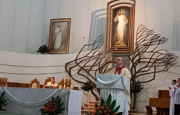 Eucharystii przewodniczył ks. dr Andrzej Tarasiuk, a homilię wygłosił ks. dr Zbigniew Bielas