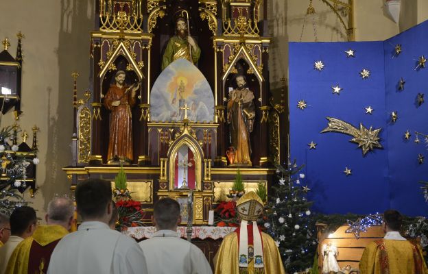 Biskup Andrzej Jeż poświęcił zasuwę figury św. Jakuba będącą kopią obrazu Madonny del Pilar 