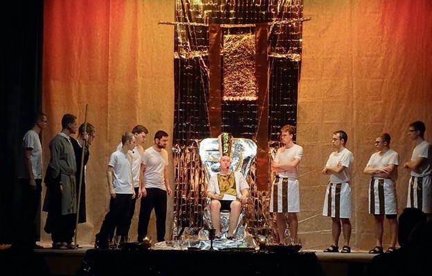 Na deskach seminaryjnego teatru