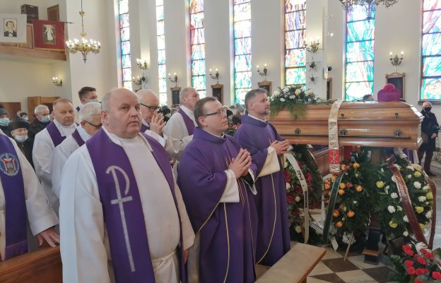 Msza św. pogrzebowa w Rudniku nad Sanem - Stróżach