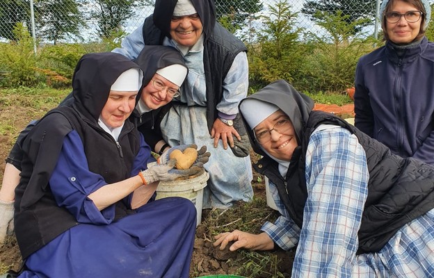 Praca fizyczna to część zakonnej codzienności