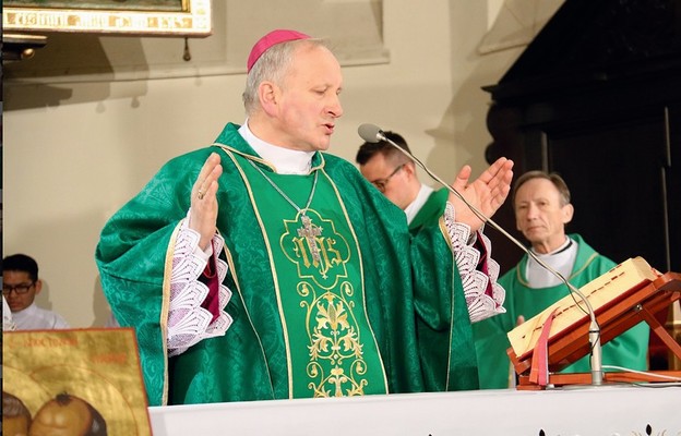Biskup pomocniczy diecezji kaliskiej Łukasz Buzun