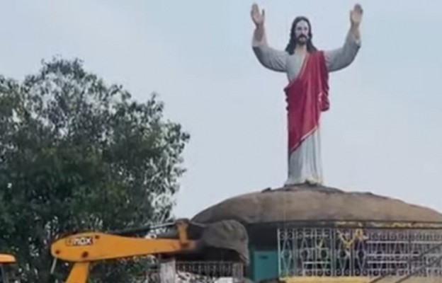 Indie: władze zburzyły figurę Jezusa