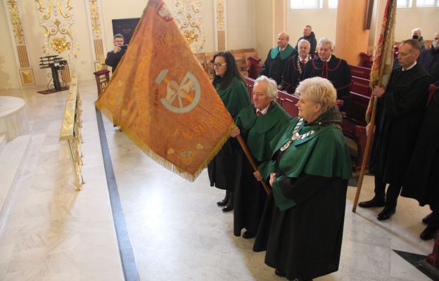 Lubuscy rzemieślnicy modlili się w intencji swojego wieloletniego duszpasterza śp. bp. Adama Dyczkowskiego