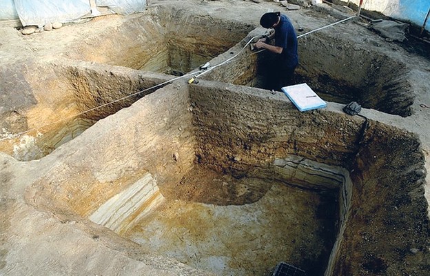 Historia pod asfaltem