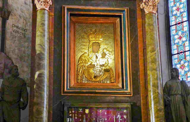 Obraz Matki Bożej z Nadwórnej przywieziony po II wojnie światowej