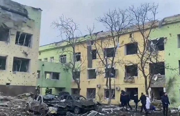 Zbombardowany Mariupol