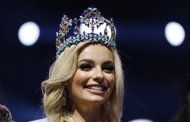 Łodzianka Karolina Bielawska została Miss World