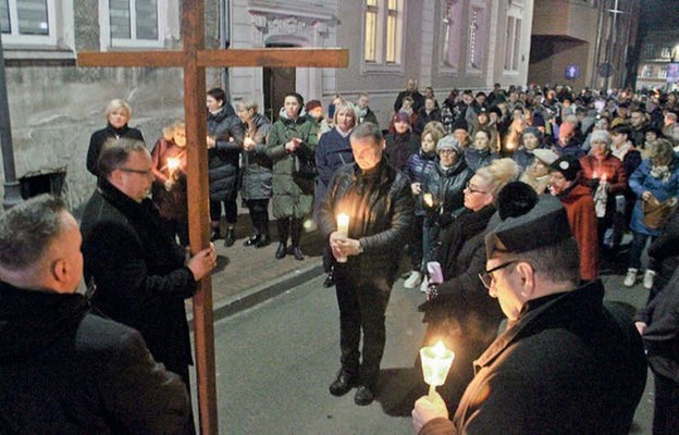 Inicjatywa wyszła od środowiska ukraińskich wolontariuszy, a włączyły się w nią wszystkie trzy świebodzińskie parafie