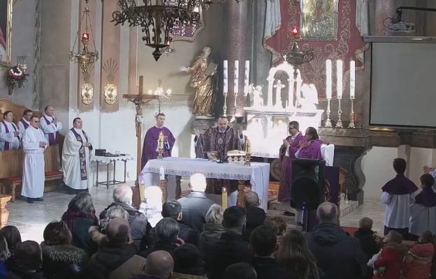 Msza św. w intencji Domowego Kościoła w Inwałdzie. 