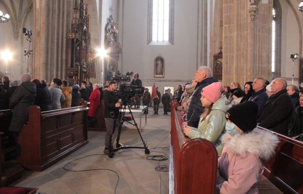 Bezpośrednią transmisję ze Mszy św. przeprowadziła TVP Polonia