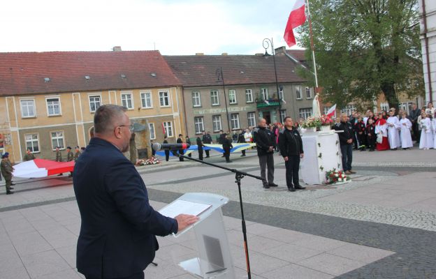 Burmistrz Sławomir Dudzis zawierzył Rzepin oraz Polskę i Ukrainę Matce Bożej