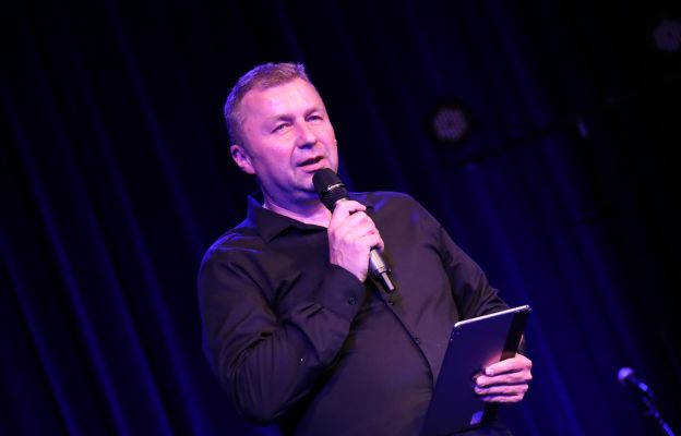 Dariusz Jaros, ceniony muzyk i pedagog, nauczyciel w MDK Świdnica