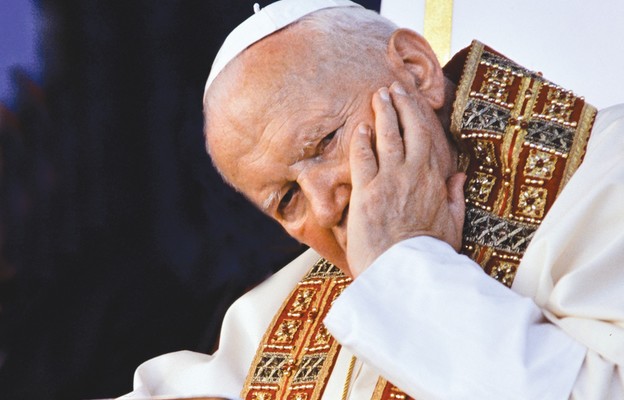 Jan Paweł II na cenzurowanym?