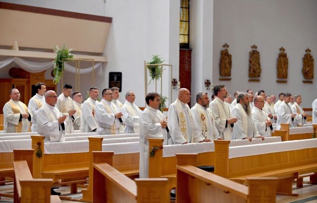 Kapłani na spotkaniu w Świdnicy