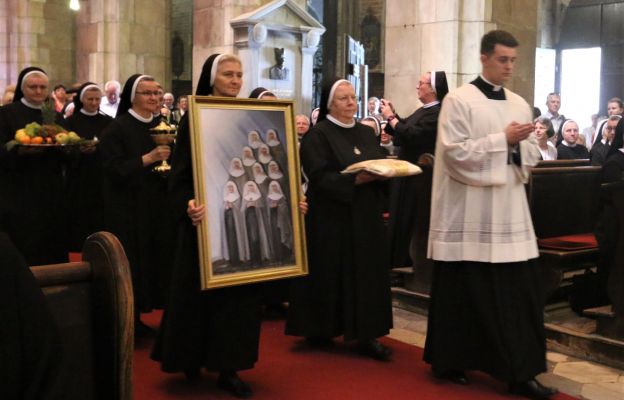 Podczas Eucharystii dziękczynnej za beatyfikację sióstr elżbietanek
