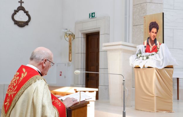 Zawierzenia Służby Liturgicznej dokonał abp Józef Górzyński.