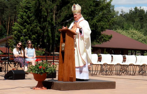 W homilii bp Romuald Kamiński wskazywał, że doświadczenie bycia w Służbie Liturgicznej pozostaje na całe życie.