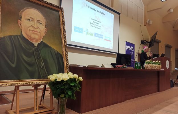 Abp Józef Michalik wprowadza w tematykę konferencji