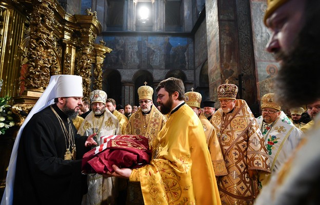 Ukraina: Kościół autokefaliczny zaprzeczył, jakoby kanonizował S., Banderę