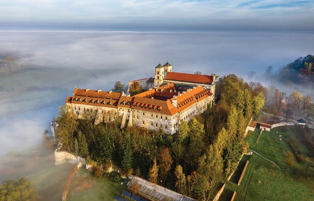Klasztor w podkrakowskim Tyńcu jest jednym z wielu miejsc w Polsce, które zapraszają na „duchowy urlop”