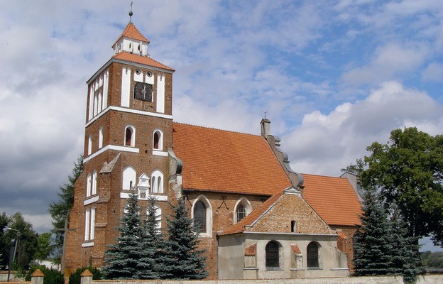 Nieszawa, kościół św. Jadwigi Śląskiej – ośrodek czci królowej Jadwigi na Kujawach