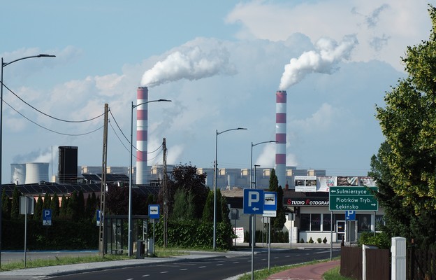 Kleszczów. Wszdzie widać kominy i dymy