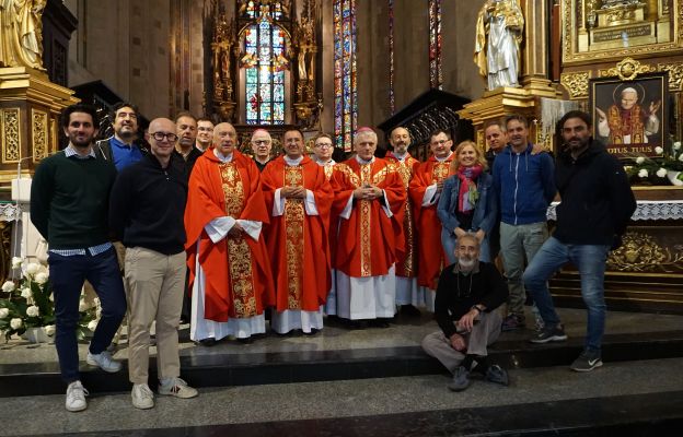 Delegacja z Włoch w przemyskiej katedrze