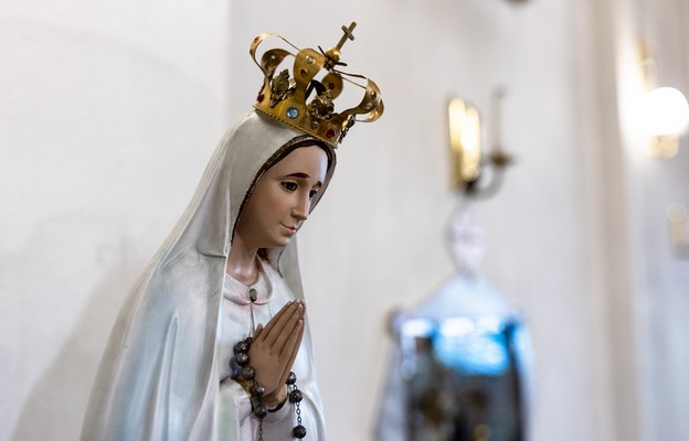 Katolicy muszą wierzyć, że Matka Boża naprawdę objawiła się w Fatimie, Lourdes i innych miejscach?