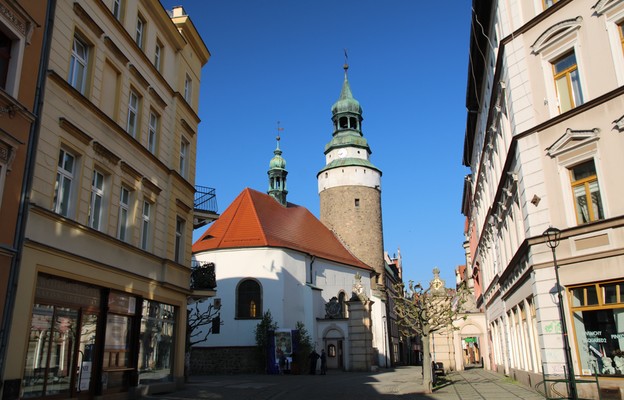 Jelenia Góra. Kaplica św. Anny, kiedyś basteja.