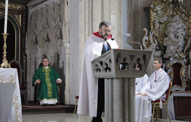 W czasie Mszy św. słowo Boże odczytał przedstawiciel Zakonu Templariuszy