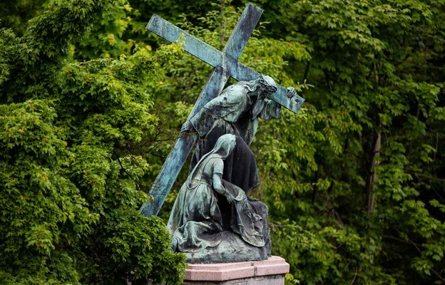 „Polacy bardzo kochają nabożeństwo drogi krzyżowej” – śladami Męki Pańskiej na Jasnej Górze