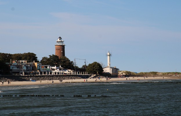 Kołobrzeg. Latarnia morska z mola. 