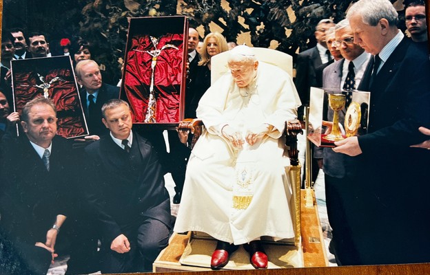 Watykan 2003 r. Delegacja Solidarności Orlenu i Lotosu podczas audiencji u Jana Pawła II