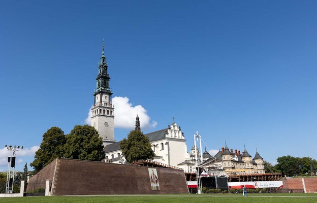 Jasna Góra: migając, chwalą Chrystusa i Maryję - pielgrzymka osób niesłyszących