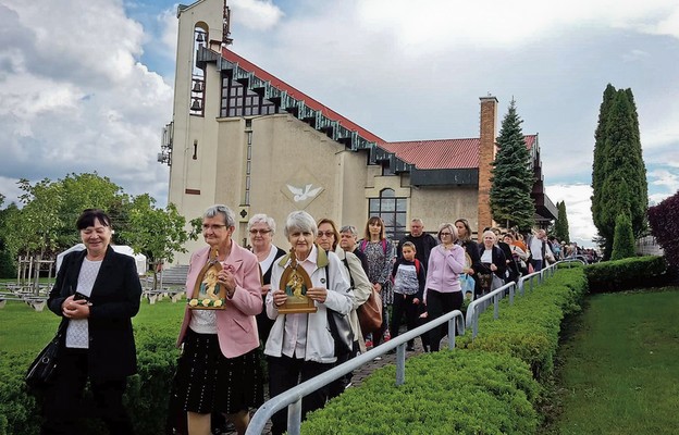 Do Winowa pielgrzymi przybyli już po raz 8.