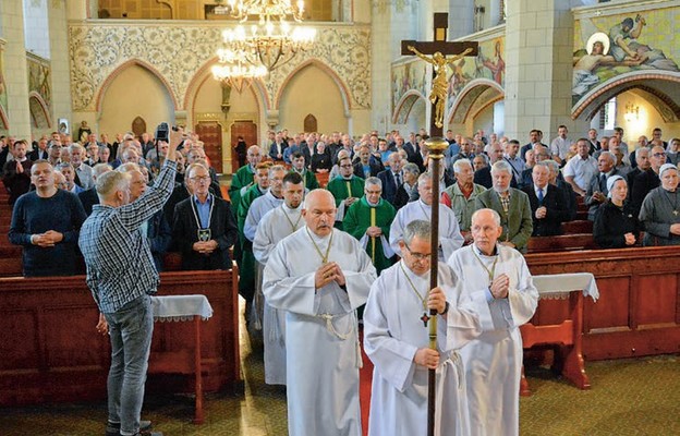 Nadzwyczajni szafarze Komunii św. modlili się w sanktuarium św. Jacka