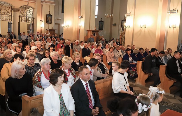 Eucharystyczna obecność Jezusa Chrystusa dodaje nam odwagi w wierze i świadectwie na co dzień – powiedział do zebranych bp Jan Piotrowski