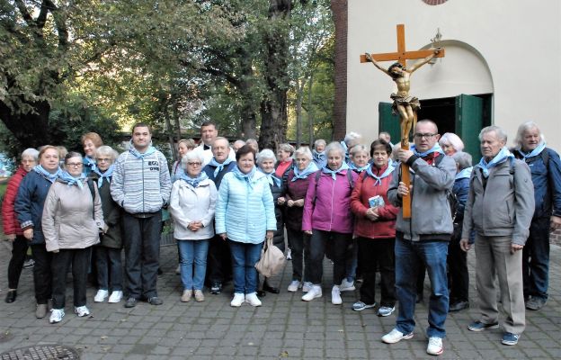 Pielgrzymi wyruszyli spod kościółka św. Jerzego