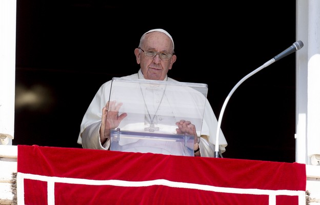Możemy być pewni, że papież wie więcej niż przekazują „zaangażowane” dziś media