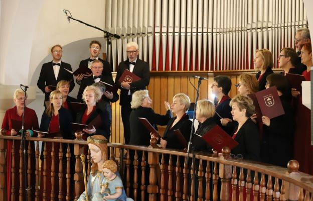 Występ z okazji 20-lecia chóru parafialnego 