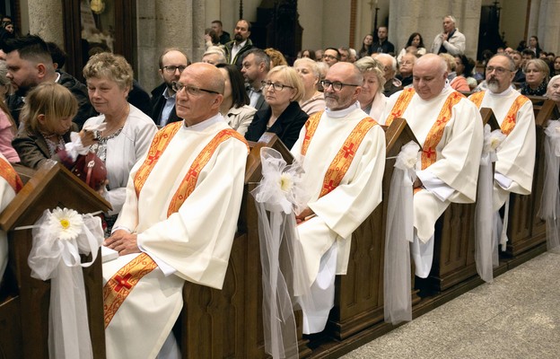 Diakon nie zastąpi księdza