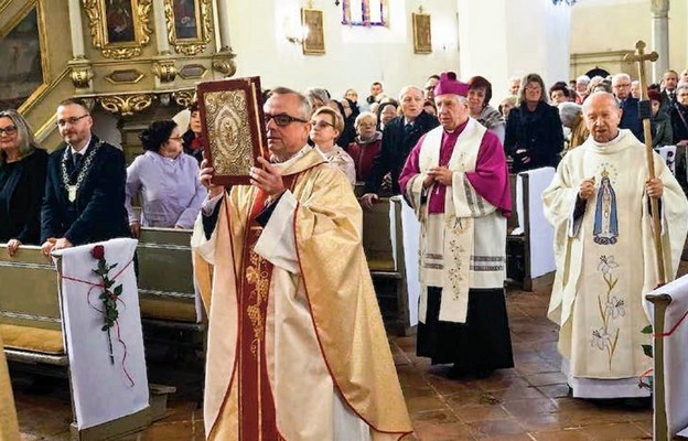 Uroczystej Eucharystii przewodniczył Dostojny Jubilat