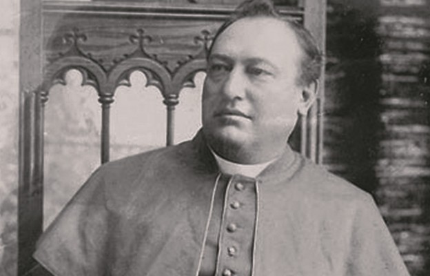 Ksiądz Piotr Wawrzyniak